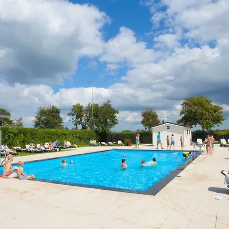 Wh Deluxe 5 Personen Курортный комплекс *